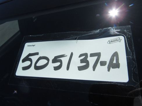Used 2021 Toyota C-HR LE FWD image 29