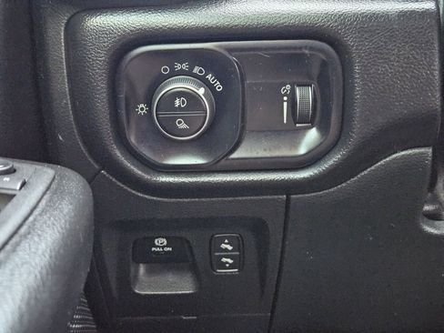 Used 2022 RAM 1500 Lone Star image 25