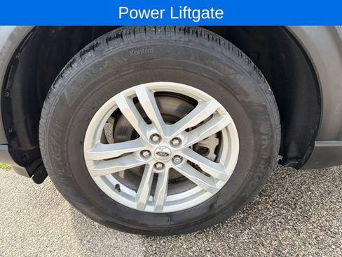 Used 2024 Ford Explorer XLT w/ Equipment Group 202A AWD/4WD image 12