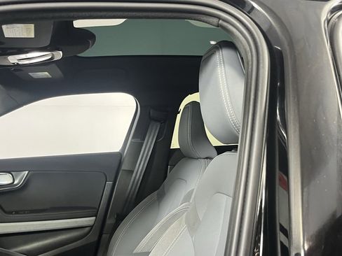 Used 2023 Polestar Polestar 2 w/ Pilot Pack image 18