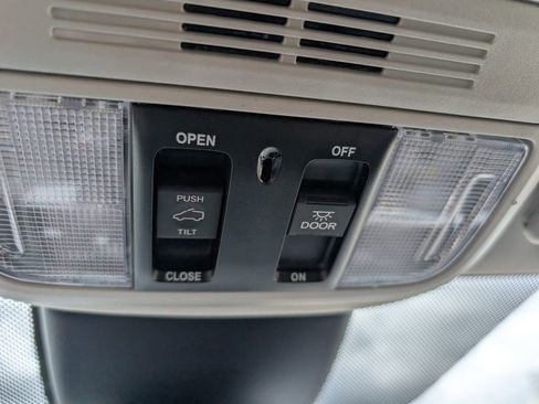 New 2026 Honda Odyssey EX-L image 12