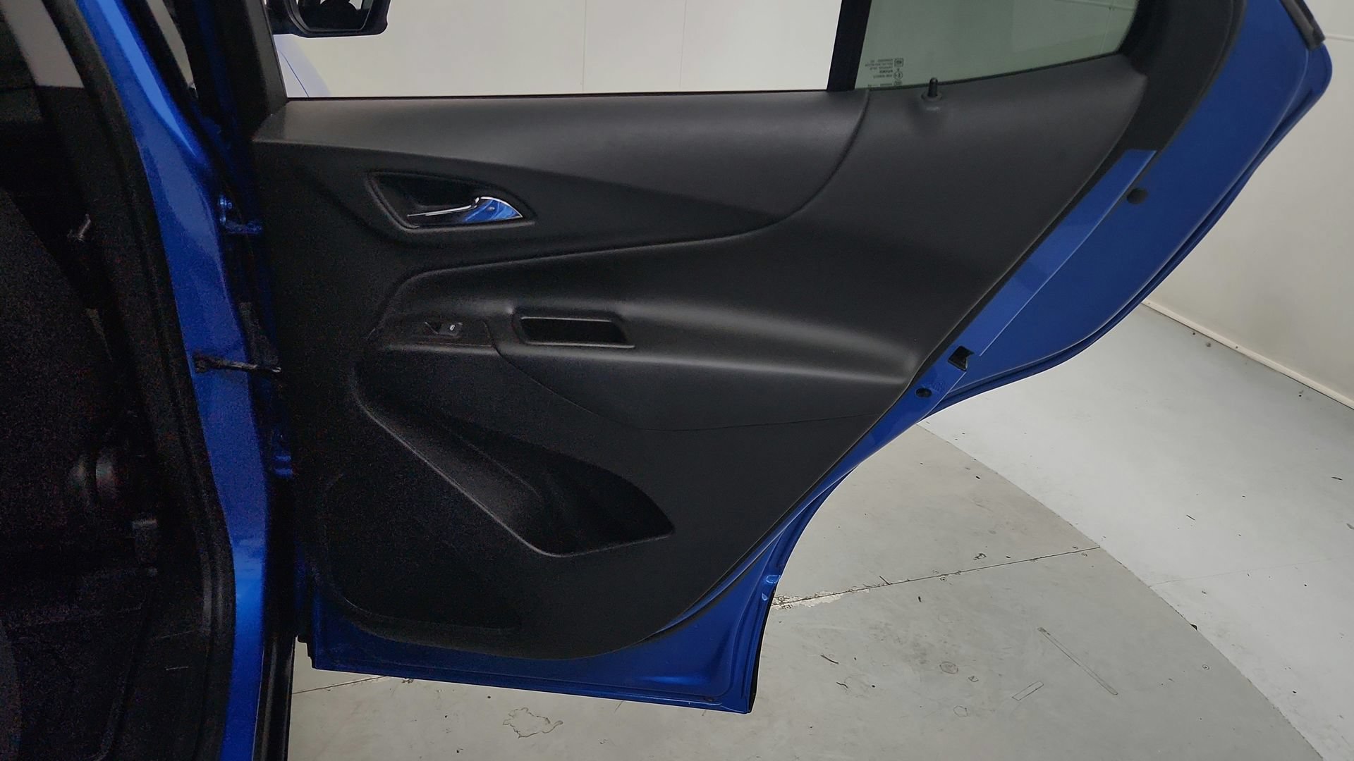 Certified 2024 Chevrolet Equinox LT w/ LPO, Floor Liner Package FWD image 26