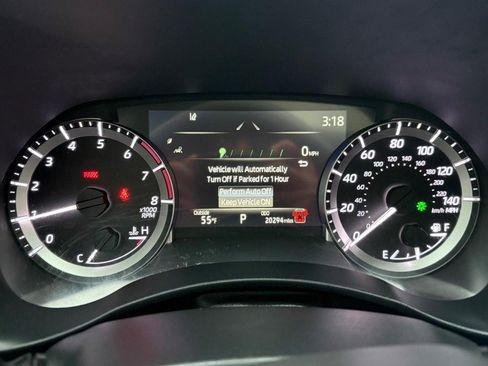 Used 2024 Toyota Highlander XLE image 23