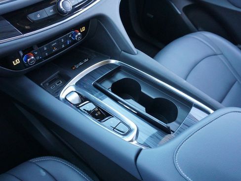 Used 2022 Buick Enclave Premium w/ Experience Buick Package image 21