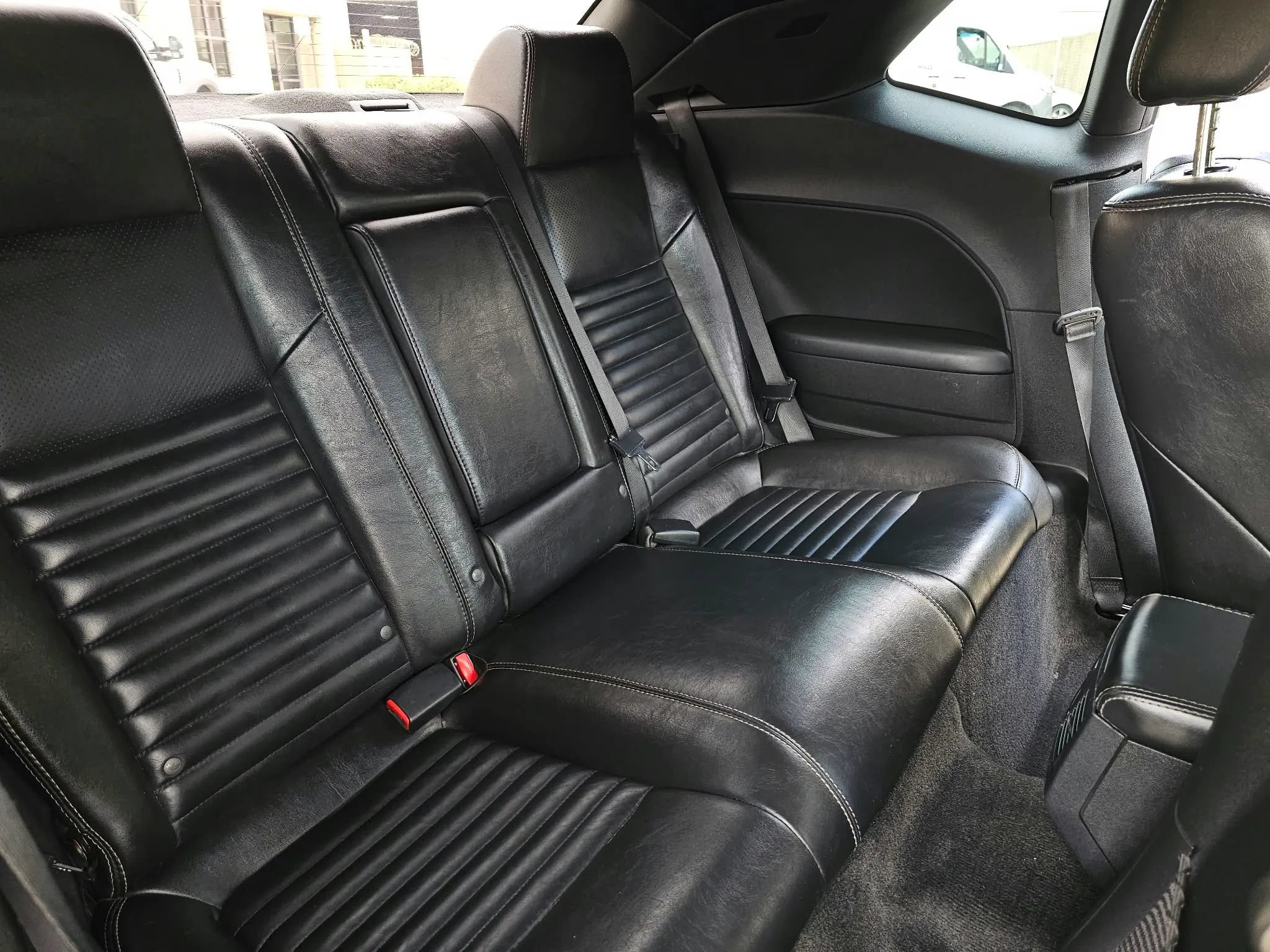 Used 2010 Dodge Challenger R/T RWD image 17