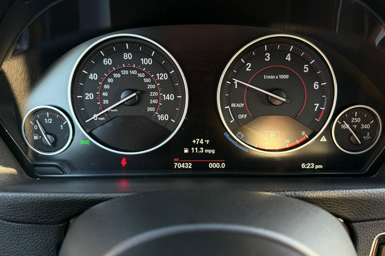 Used 2018 BMW 330i Sedan RWD image 13