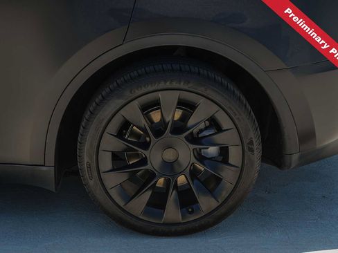 Used 2023 Tesla Model Y Long Range AWD/4WD image 11