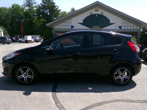 Used 2015 Ford Fiesta SE FWD image 7