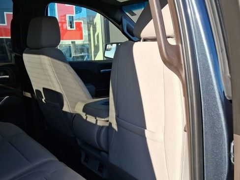 Used 2019 GMC Sierra 1500 SLE w/ Remote Start Package image 13