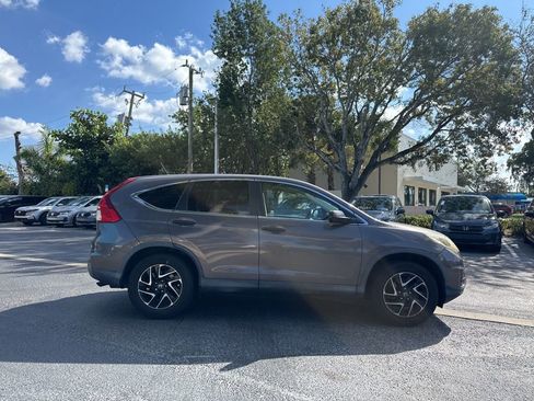 Used 2016 Honda CR-V SE image 6