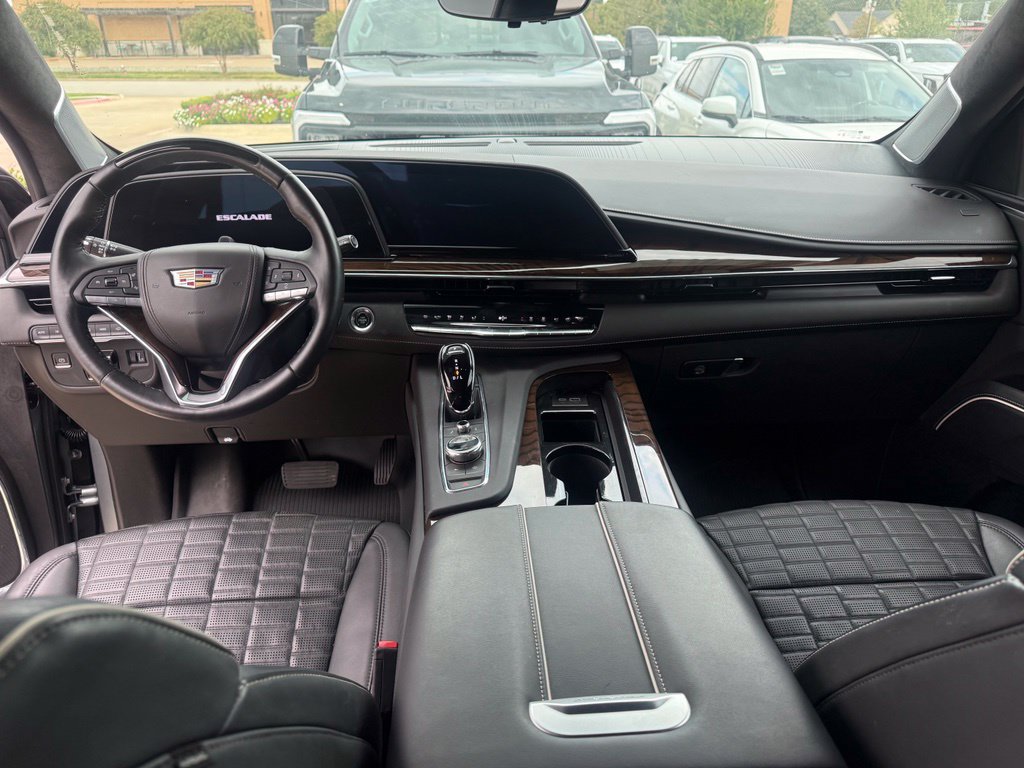 Used 2023 Cadillac Escalade Sport Platinum w/ LPO, ONYX Package AWD/4WD image 20