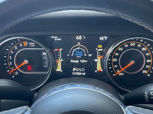 Used 2018 Jeep Wrangler Unlimited Sahara AWD/4WD image 28