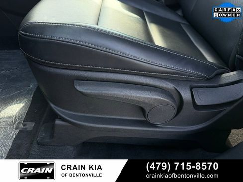 Certified 2025 Kia Telluride LX image 12