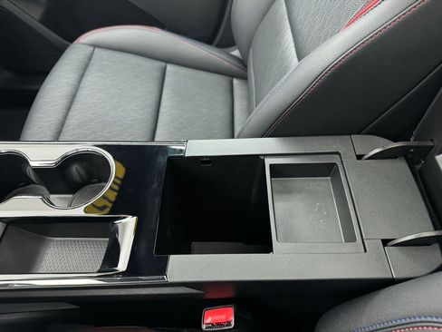 Used 2025 Chevrolet Equinox RS w/ Safety and Technology Package image 34