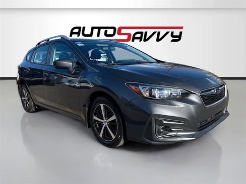 Used 2019 Subaru Impreza 2.0i Premium image 1
