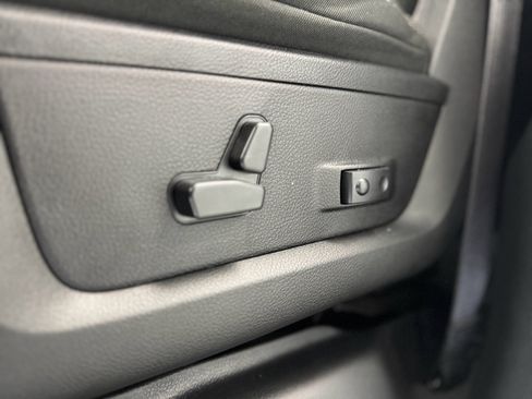 Used 2023 RAM 3500 Big Horn w/ Level B Equipment Group AWD/4WD image 14