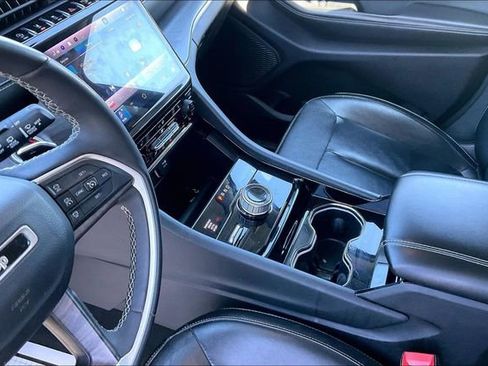 Certified 2023 Jeep Grand Cherokee Limited image 14