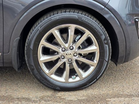 Used 2017 Kia Sorento SX image 30