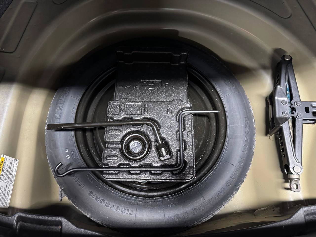 Used 2019 Toyota Corolla LE FWD image 35
