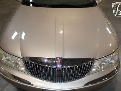 Used 1999 Lincoln Continental FWD image 25