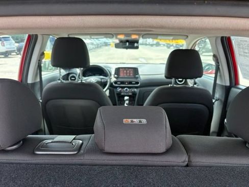Used 2021 Hyundai Kona SE FWD image 25