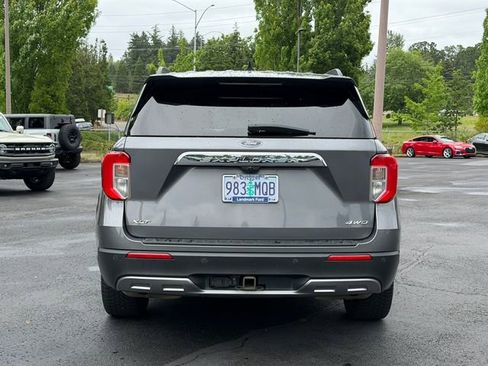 Certified 2021 Ford Explorer XLT w/ Equipment Group 202A AWD/4WD image 5