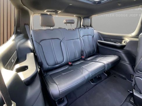 New 2026 Jeep Grand Wagoneer Limited AWD/4WD image 26
