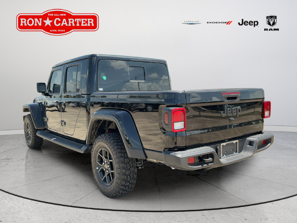 New 2026 Jeep Gladiator Sport AWD/4WD image 4