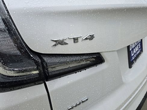 Used 2024 Cadillac XT4 Sport image 38