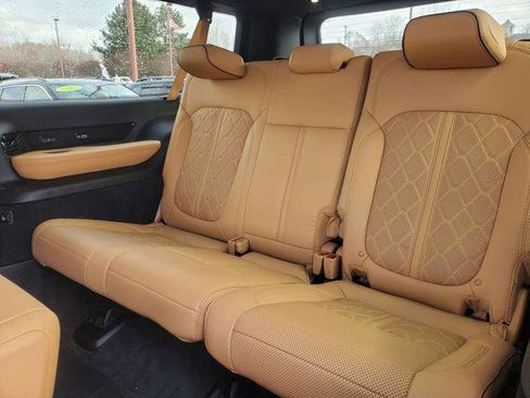 Certified 2024 Jeep Grand Wagoneer L Series III w/ HD Trailer Tow Package AWD/4WD image 36
