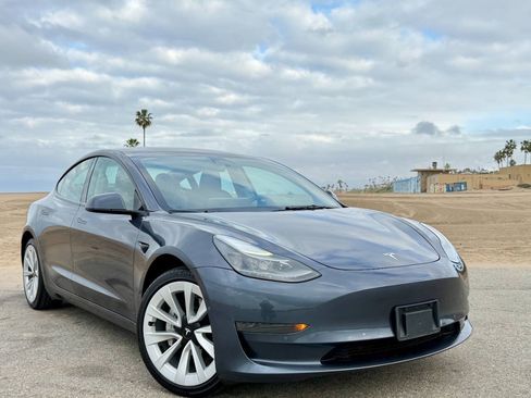 Used 2022 Tesla Model 3 RWD image 6