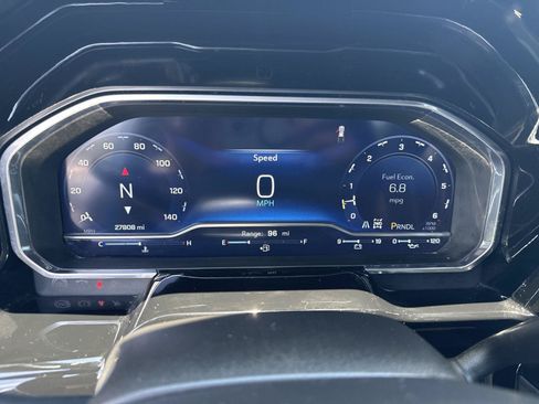 Used 2022 Chevrolet Silverado 1500 LT AWD/4WD image 20