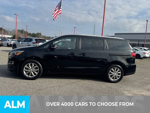Used 2019 Kia Sedona EX image 3
