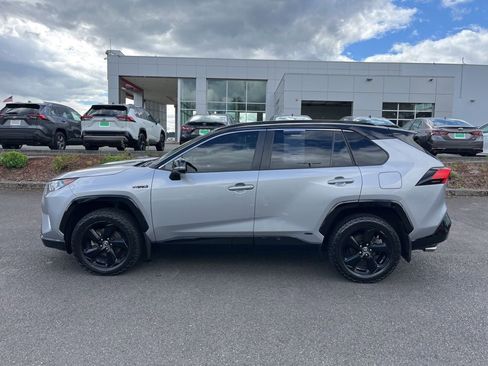 Used 2020 Toyota RAV4 XSE AWD/4WD image 10