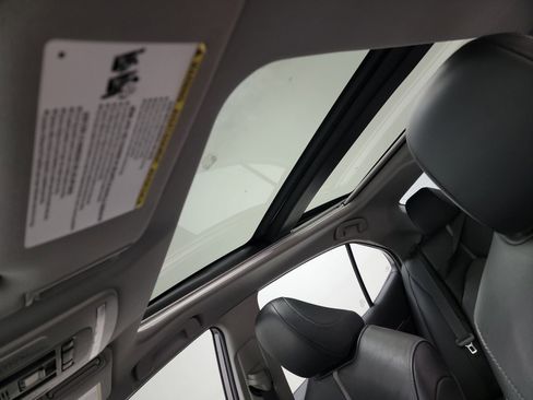 Used 2020 Toyota Camry XSE image 24