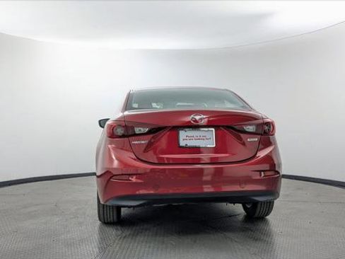 Used 2018 MAZDA MAZDA3 Sport w/ Preferred Equipment Package FWD image 7