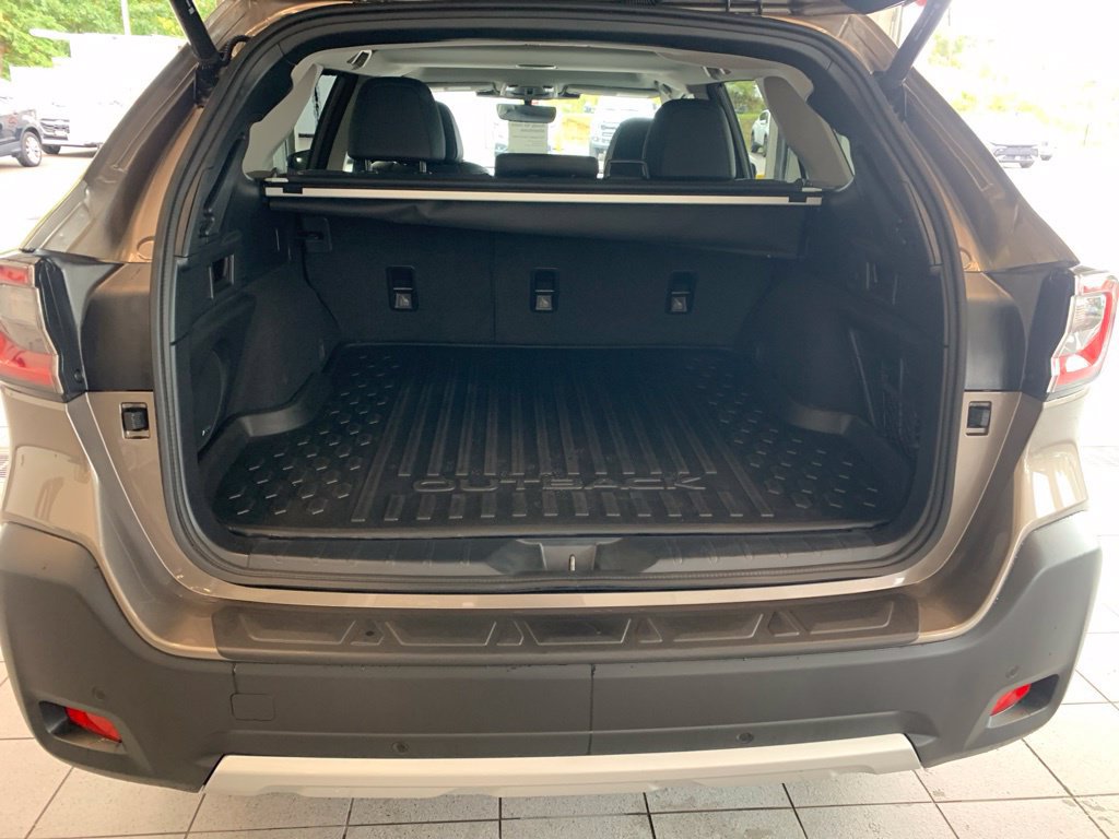 Certified 2024 Subaru Outback Limited AWD/4WD image 16