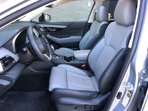 Used 2025 Subaru Outback Limited w/ Popular Package #2 image 6