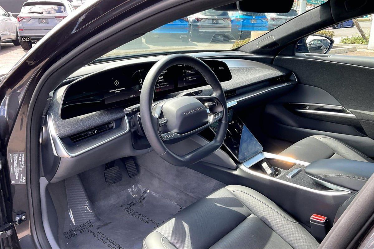 Used 2024 Lucid Air Pure RWD image 11