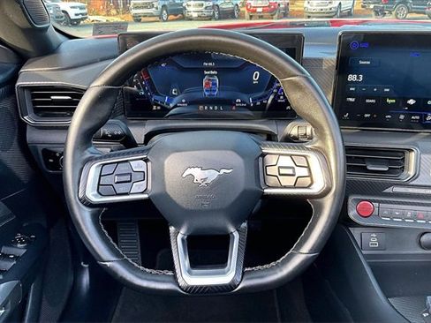 Used 2024 Ford Mustang Convertible image 12