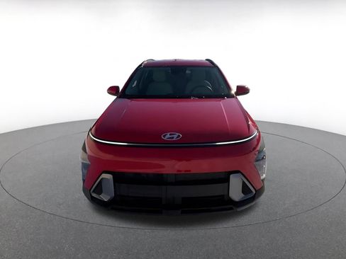 Used 2025 Hyundai Kona SEL image 3