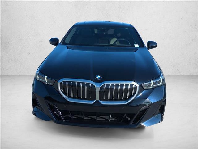 Certified 2024 BMW 540i xDrive w/ Premium Package AWD/4WD image 2