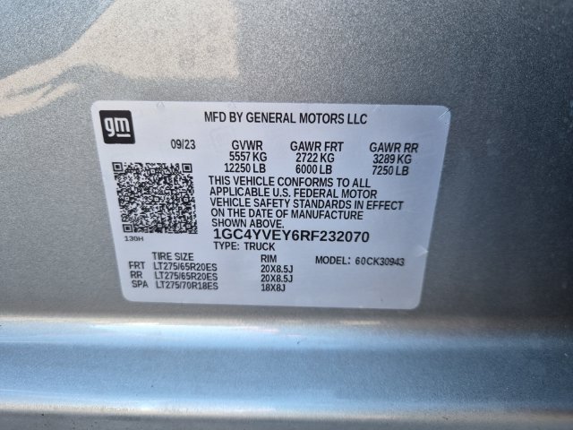Used 2024 Chevrolet Silverado 3500 High Country AWD/4WD image 25