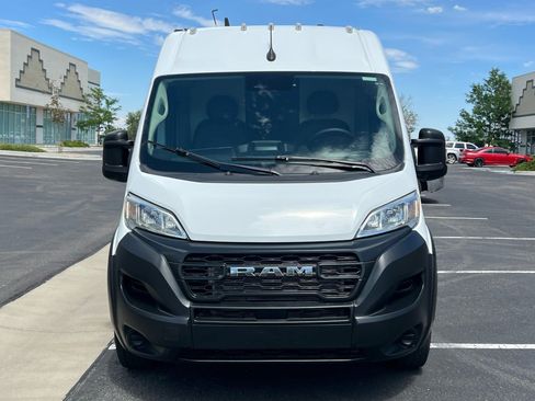 Used 2024 RAM ProMaster 2500 FWD image 8