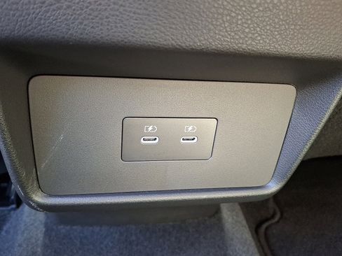 Certified 2025 Nissan Rogue SV image 11