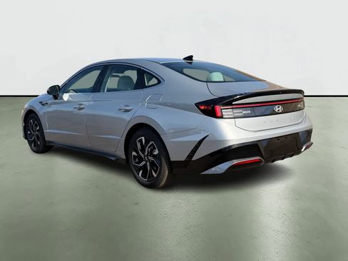 Used 2025 Hyundai Sonata SEL image 3