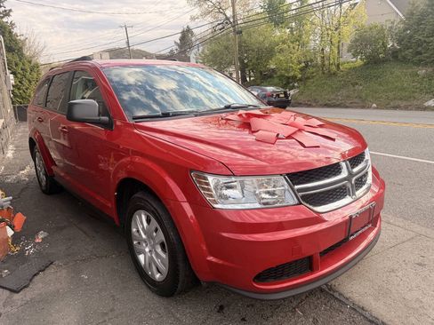 Used 2018 Dodge Journey SE FWD image 4