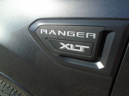 Used 2020 Ford Ranger XLT w/ FX4 Off-Road Package image 11
