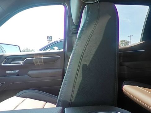 New 2026 GMC Sierra 1500 Denali w/ Technology Package AWD/4WD image 26