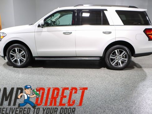 Used 2022 Ford Expedition Limited image 10